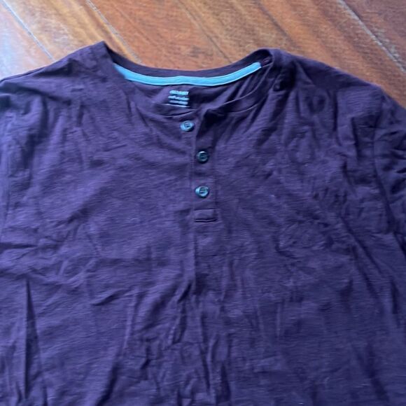 Men’s Henley style Tshirt Maroon size xxl - Picture 2 of 4